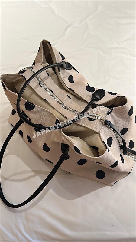 Cemplung Krem Big Polka